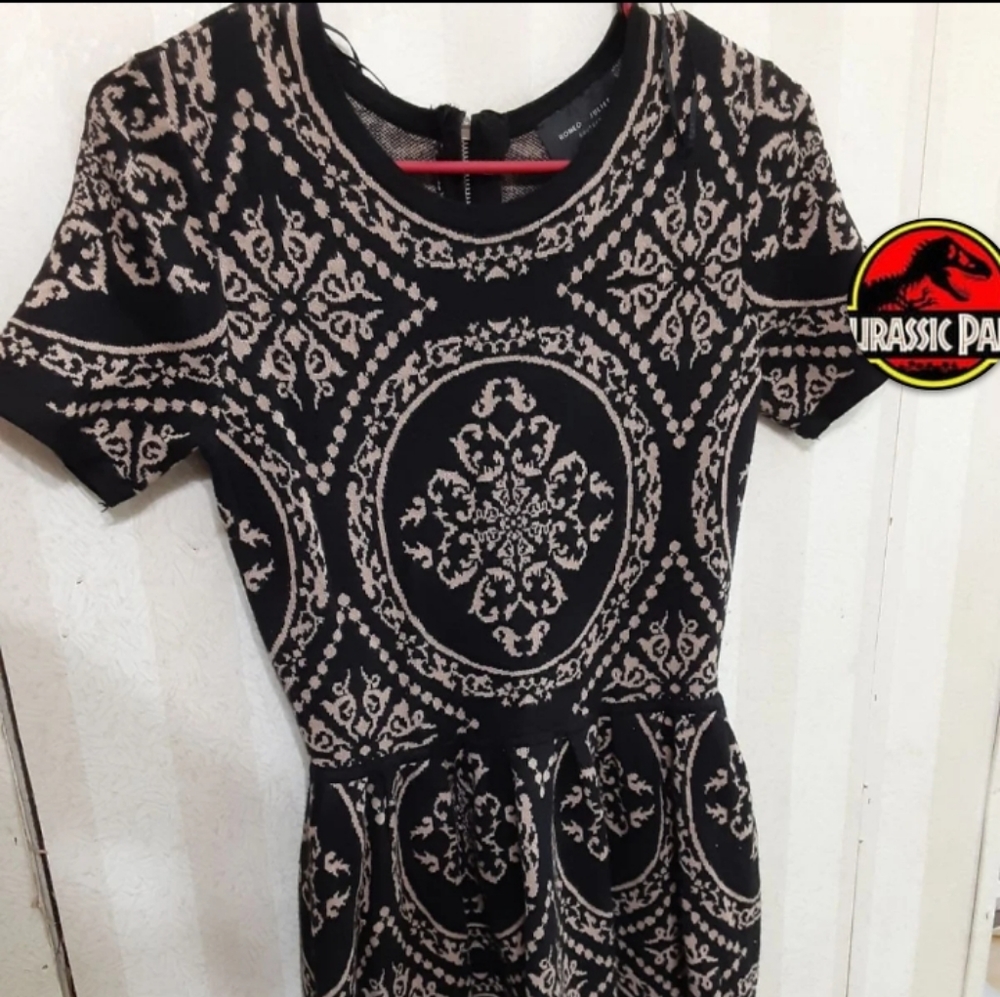 Romeo & Juliet Couture Casual Dress size medium.